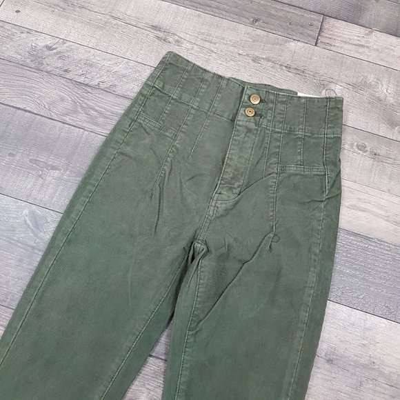 Free People Jayde Corduroy Flare Jeans 25 UK 4 Green High Rise We The Free BN - Picture 3 of 11